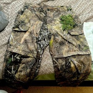 magellann camo pants size L